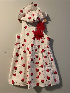 Girls strawberry red polka dot dress with matching hat. size: 5-6Y. 95% cotton